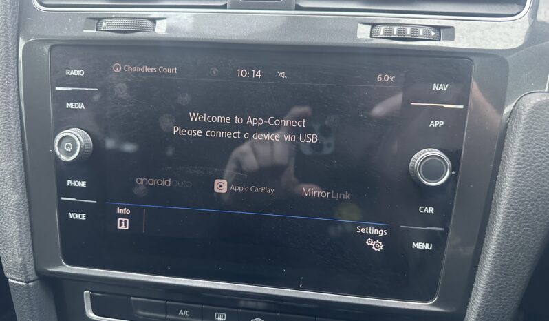 
								2018 Volkswagen Golf SE Nav full									