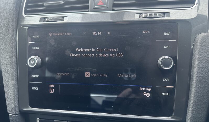 
								2018 Volkswagen Golf SE Nav full									