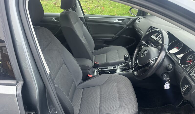 
								2018 Volkswagen Golf SE Nav full									