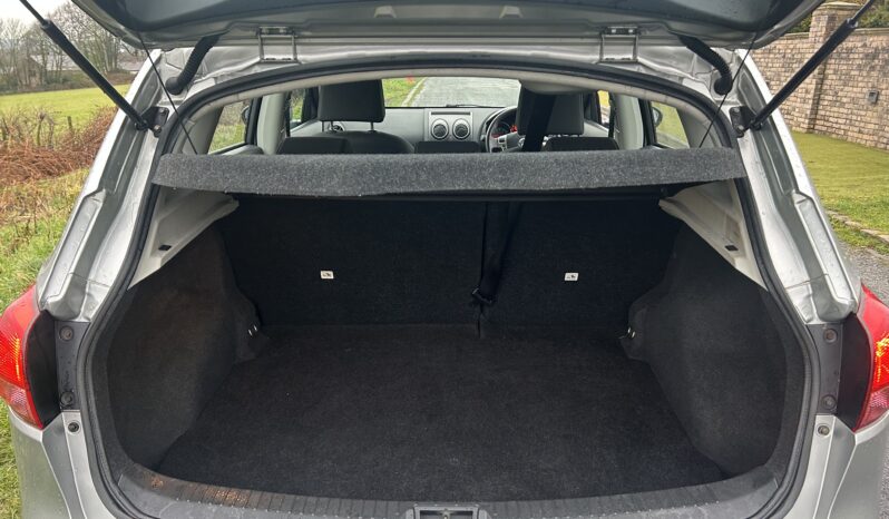 
								Nissan Qashqai Acenta cvt 2.0 petrol auto full									