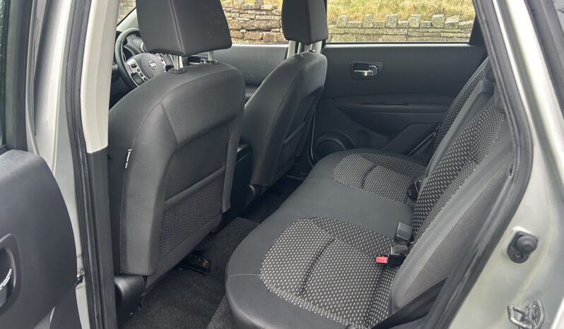 
								Nissan Qashqai Acenta cvt 2.0 petrol auto full									