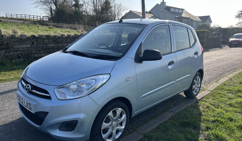 
								Hyundai i10 classic 1.2 petrol full									