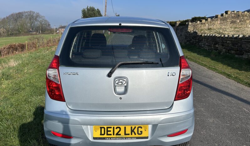 
								Hyundai i10 classic 1.2 petrol full									