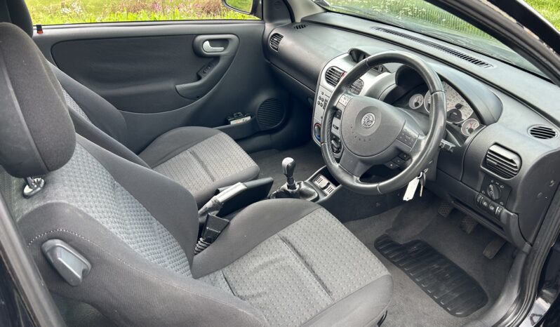 
								Vauxhall corsa sxi full									