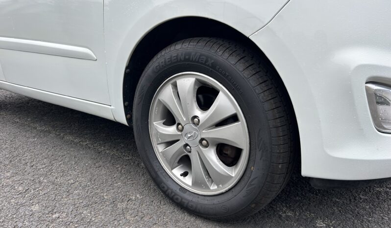 
								Hyundai i10 active auto 1.2 petrol full									
