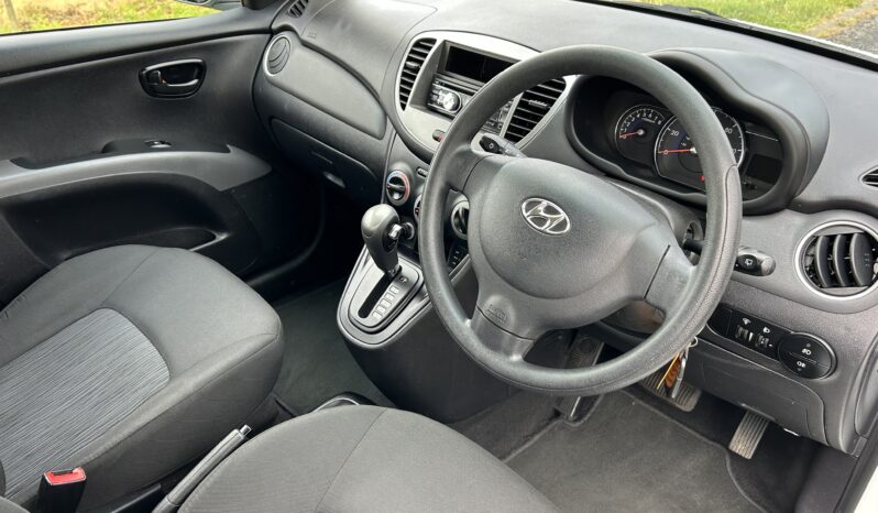 
								Hyundai i10 active auto 1.2 petrol full									