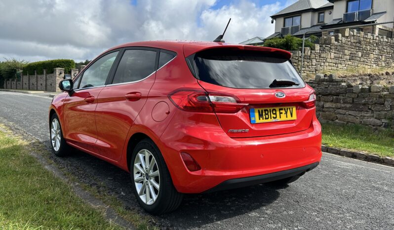 
								Ford Fiesta 1.0T EcoBoost Titanium full									