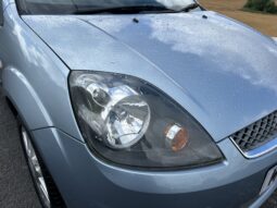 
										Ford fiesta ghia 1.4 petrol full									