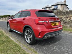 
										Mercedes-Benz GLA 1.6 GLA200 AMG Line 7G-DCT full									
