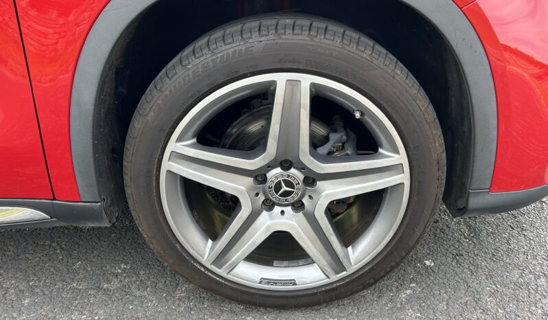 
								Mercedes-Benz GLA 1.6 GLA200 AMG Line 7G-DCT full									