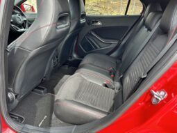 
										Mercedes-Benz GLA 1.6 GLA200 AMG Line 7G-DCT full									