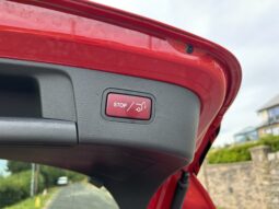 
										Mercedes-Benz GLA 1.6 GLA200 AMG Line 7G-DCT full									