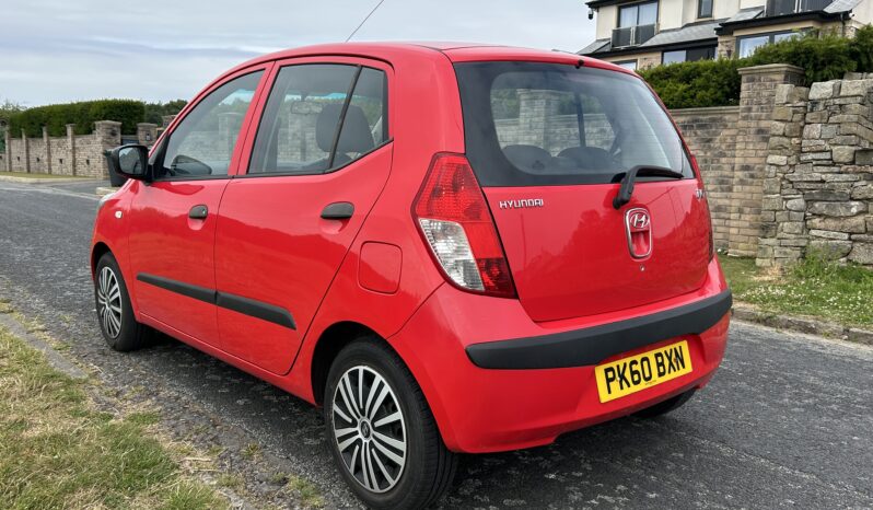 
								Hyundai i10 Classic 1.2 petrol full									
