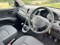 
										Hyundai i10 Classic 1.2 petrol full									