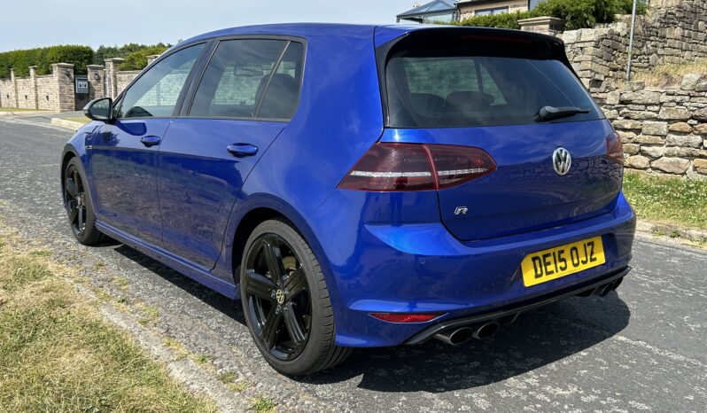 
								Volkswagen Golf R 4wd full									