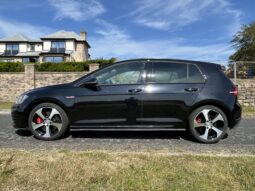 
										Volkswagen Golf GTI full									
