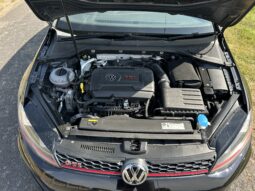 
										Volkswagen Golf GTI full									