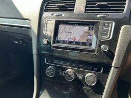 
										Volkswagen Golf GTI full									